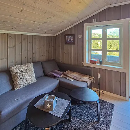 4 Bedroom Cozy In